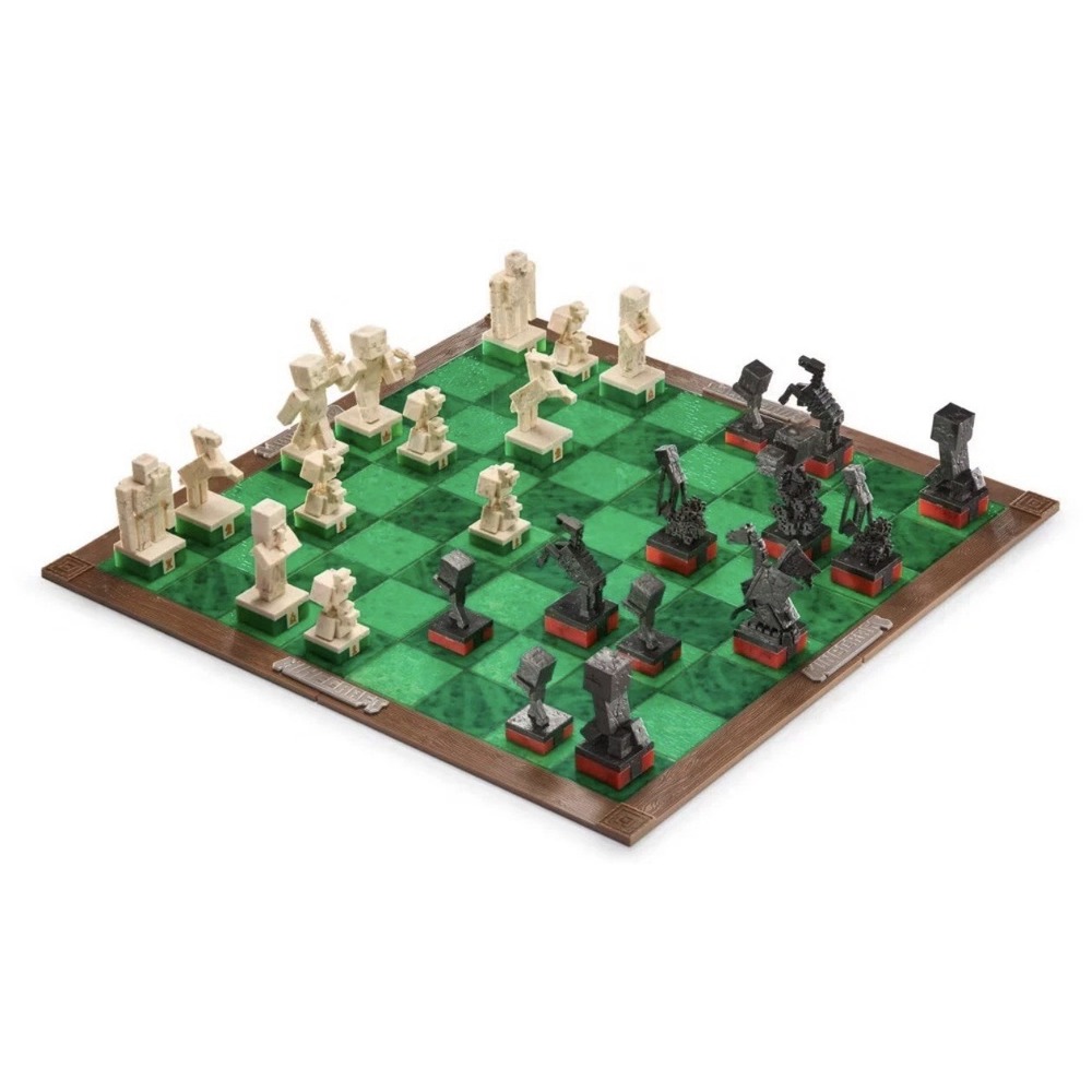 Minecraft Chess Set - Overworld Heroes vs Hostile Mobs (NEW SEALED IN BOX) - Picture 8 of 10